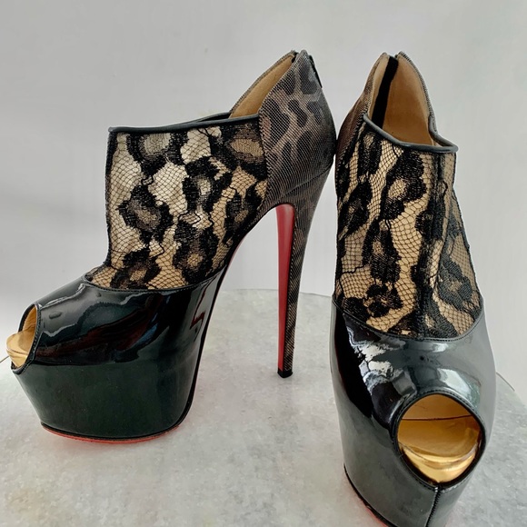 Christian Louboutin Aeronotoc peep toe bootie - Picture 2 of 5